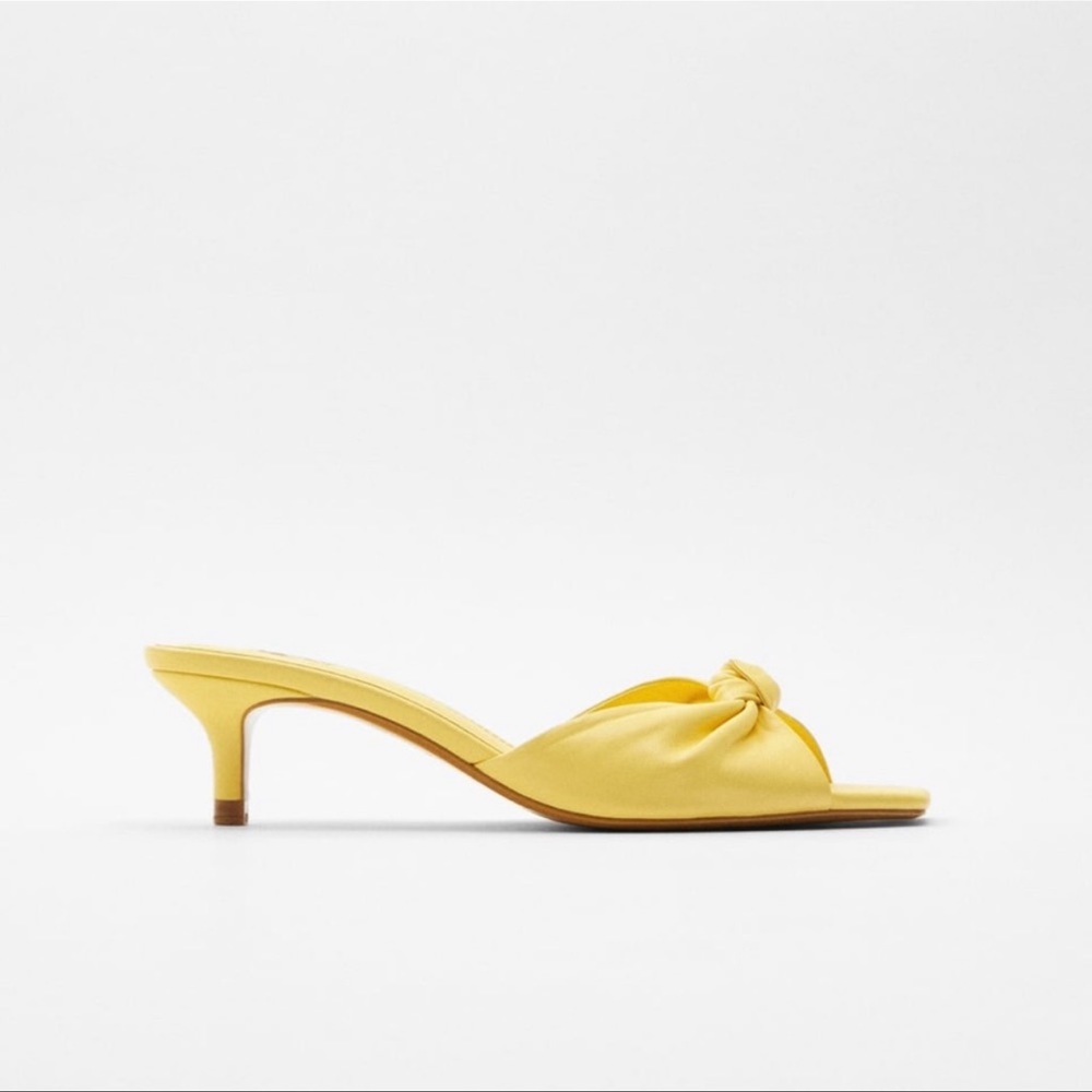 NWT Zara Knotted Heeled Leather Sandals Yellow